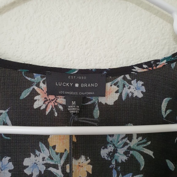 Lucky Brand Black Floral V-Neck Button Front Ruffled Peplum Top Size Medium - Picture 5 of 10